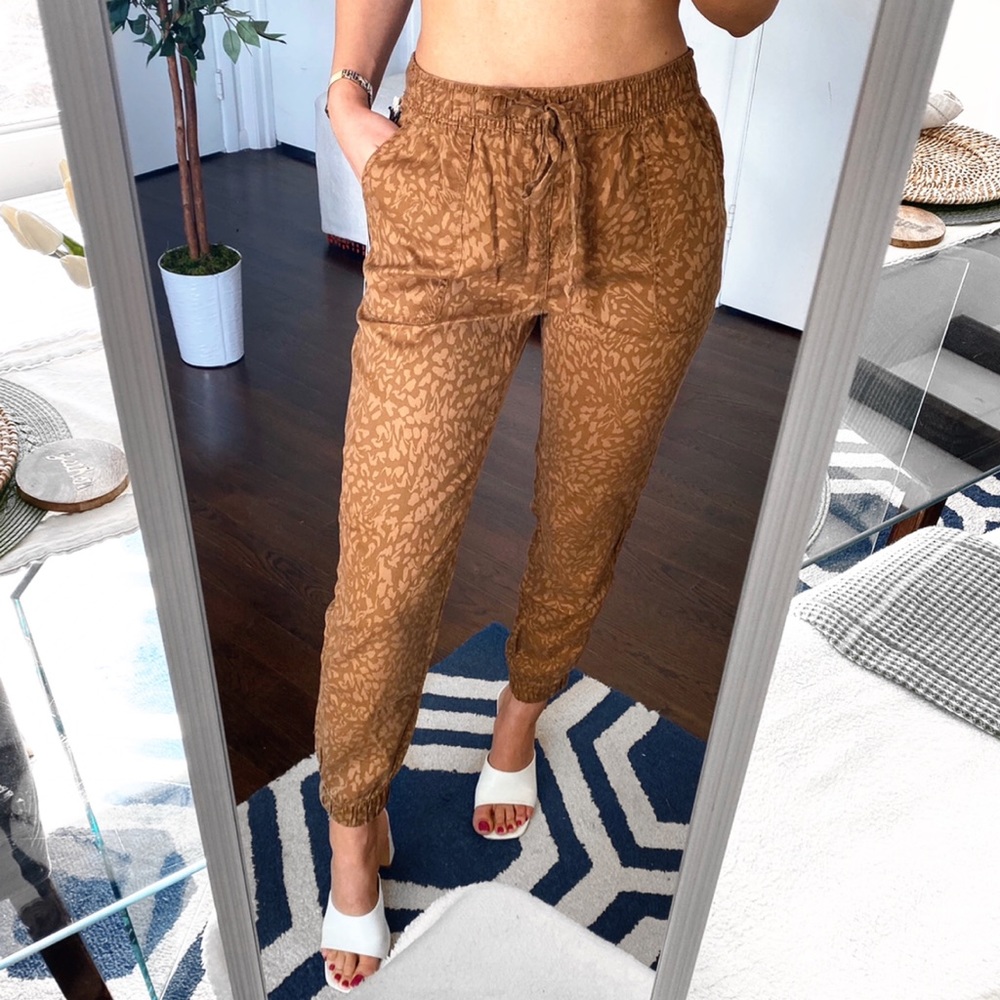 Nicole Miller Brown Patterned Pants